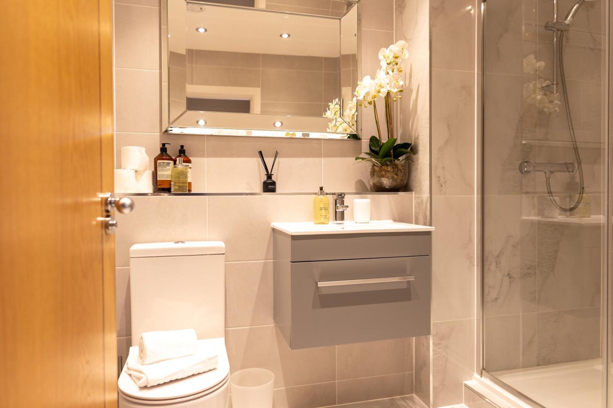 Exclusive Cardiff City Centre Apartment Exterior foto